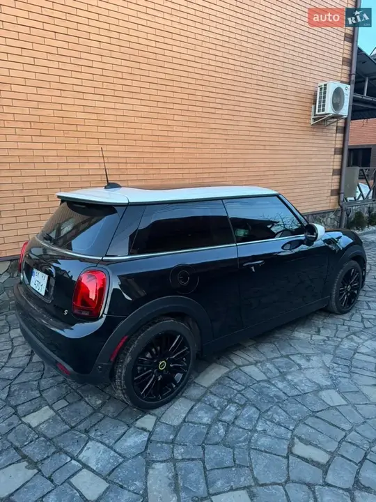 Mini Cooper 2023 photo 2
