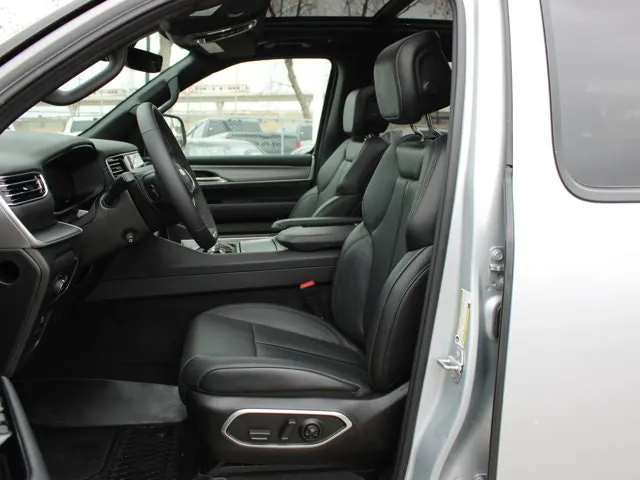 Jeep Wagoneer 2025 photo 3