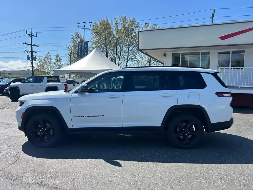 Jeep Grand Cherokee 2024 photo 2
