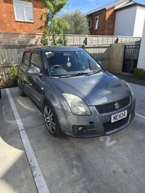 Suzuki Swift 2005 photo 2