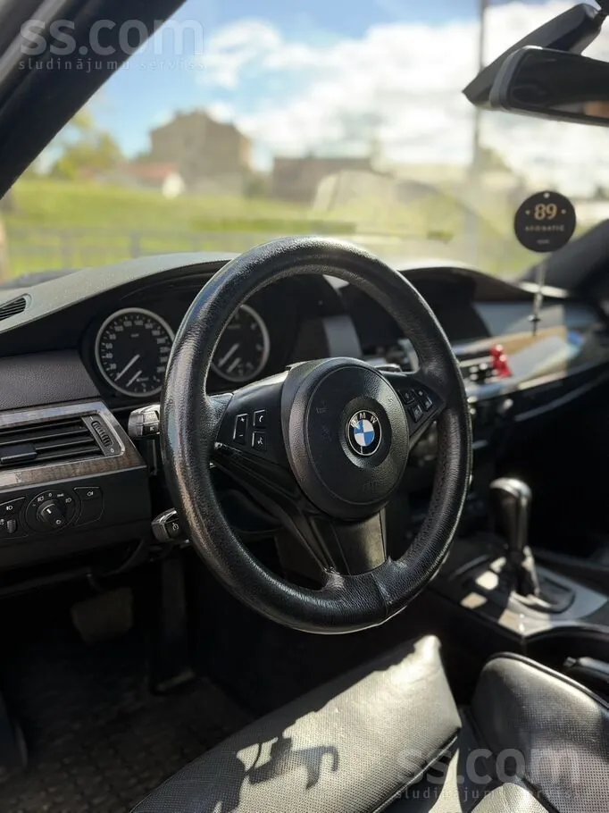 BMW 530 2004 photo 4