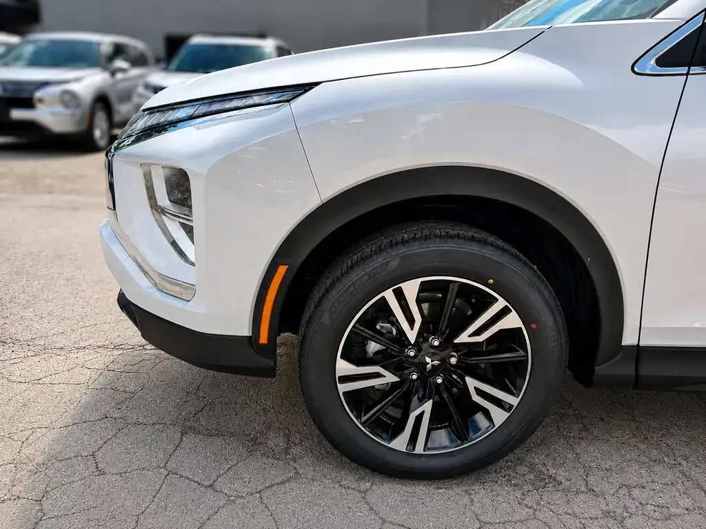 Mitsubishi Eclipse Cross 2026 photo 3