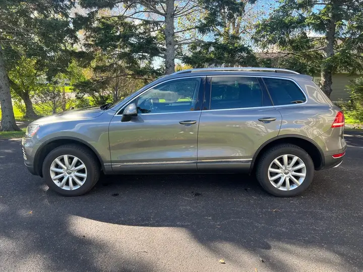 Volkswagen Touareg 2014 photo 3