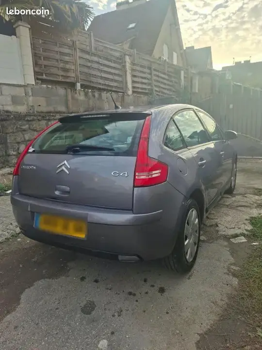 Citroen C4 2005 photo 2