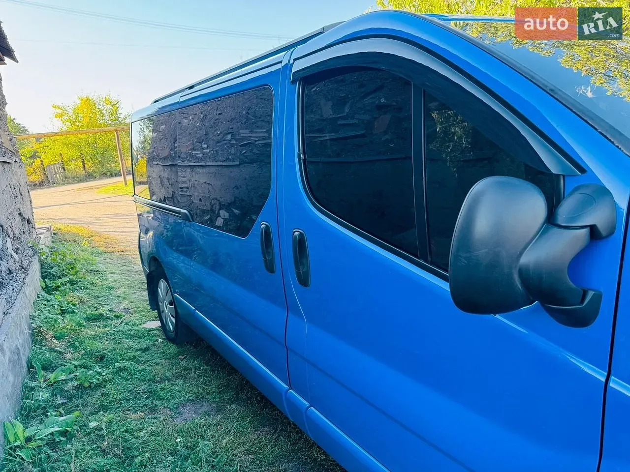 Opel Vivaro 2013 photo 2