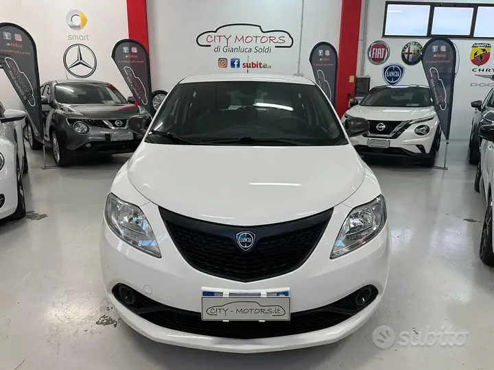 Lancia Ypsilon 2019 photo 2