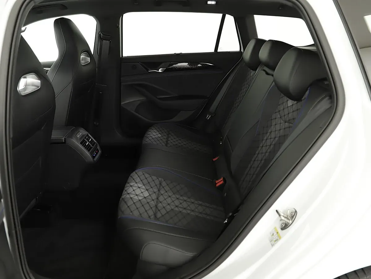 Volkswagen Passat 2026 photo 3