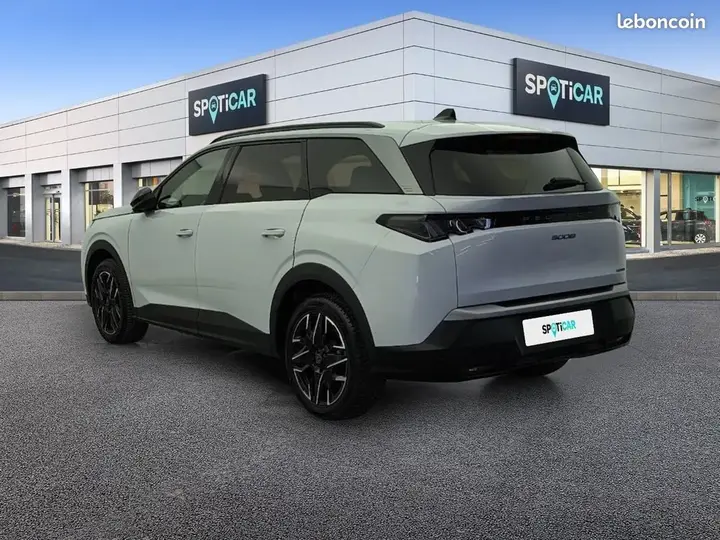 Peugeot 5008 2025 photo 3