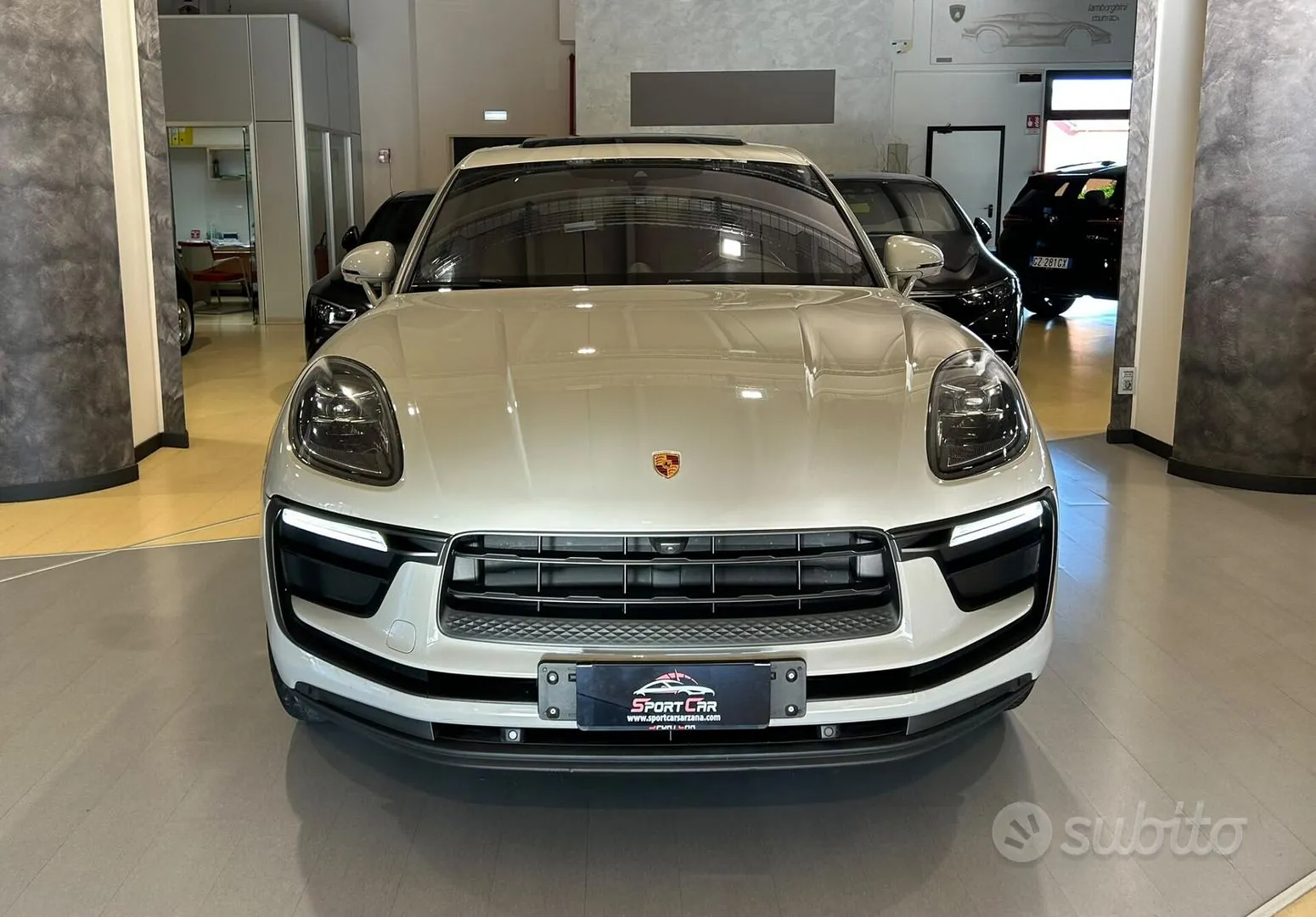 Porsche Macan 2021 photo 2