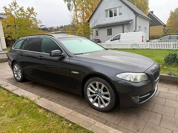 BMW 520D 2012 photo 2