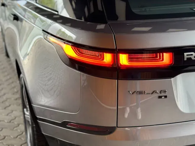 Land Rover Range Rover Velar 2021 photo 3
