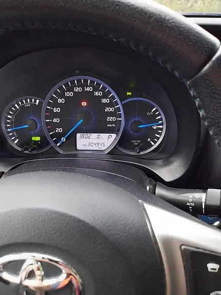 Toyota Yaris 2012 photo 3