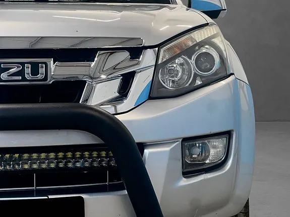 Isuzu D-Max 2015 photo 3