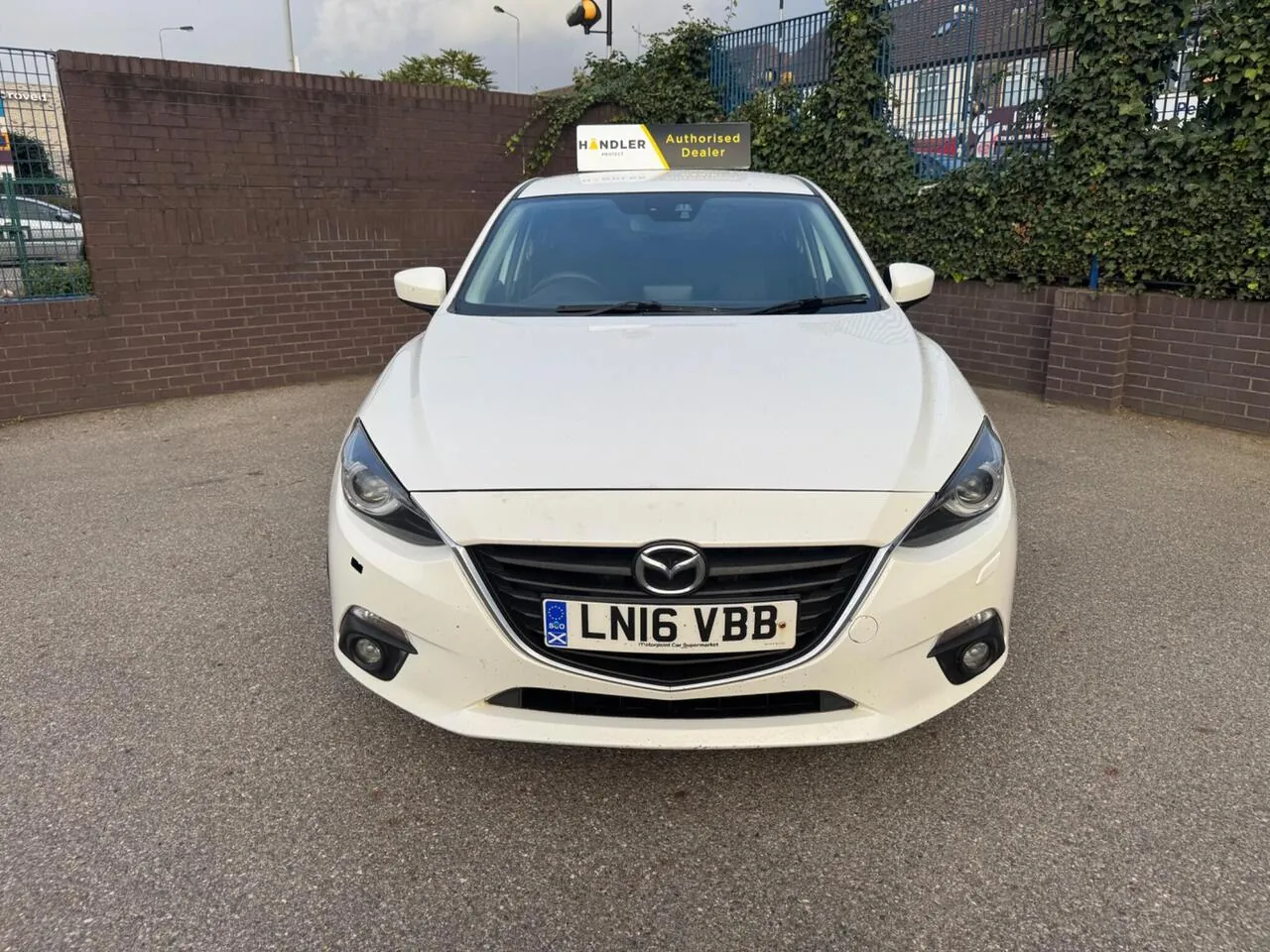 Mazda Mazda3 2016 photo 3