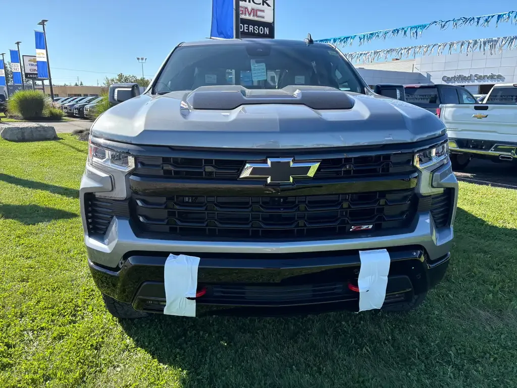 Chevrolet Silverado 1500 2026 photo 2