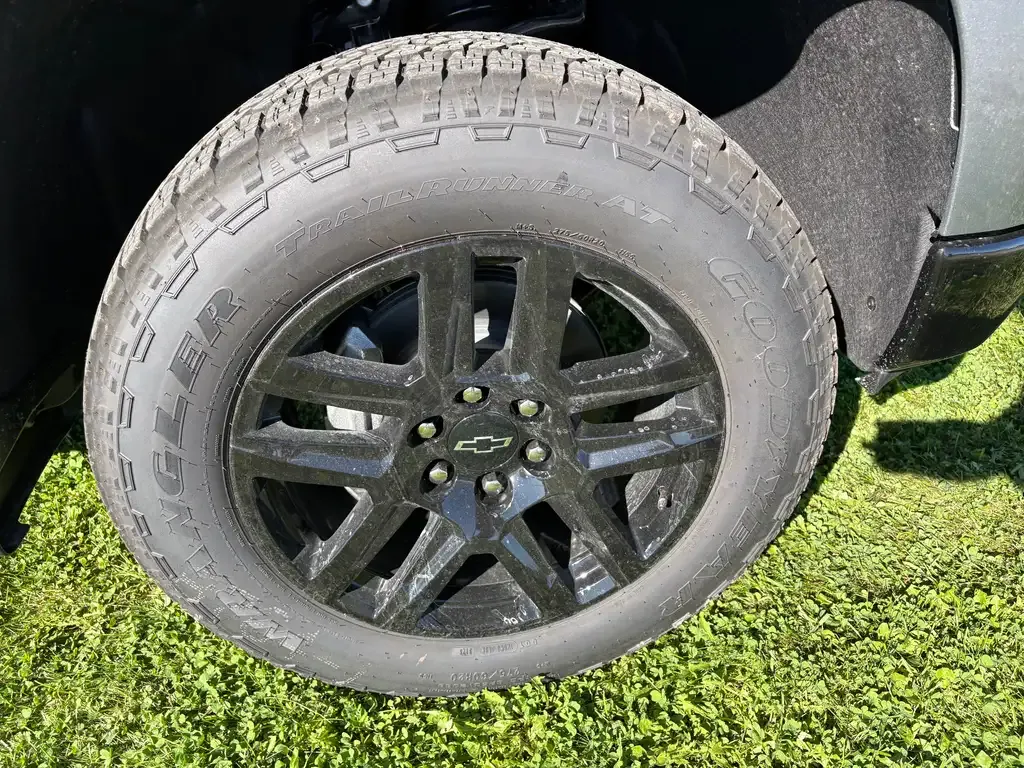 Chevrolet Silverado 1500 2026 photo 3
