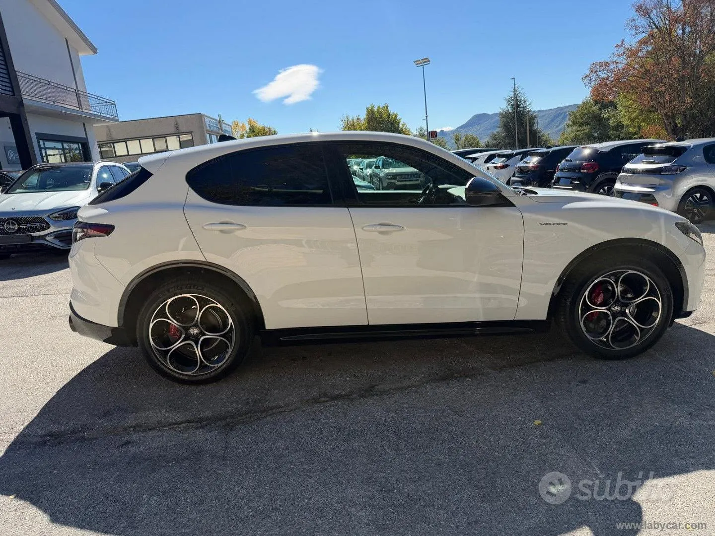 Alfa Romeo Stelvio 2025 photo 4