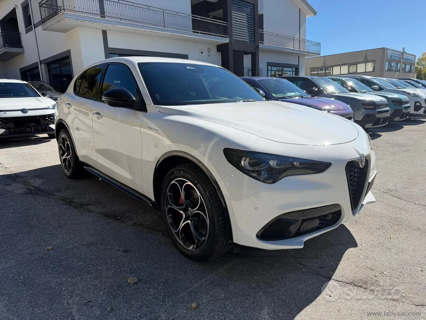 Alfa Romeo Stelvio 2025 photo 3