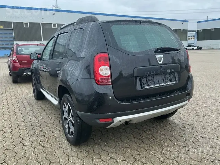 Dacia Duster 2011 photo 3