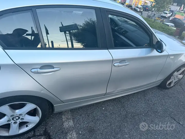 BMW 1 Series 2009 photo 5