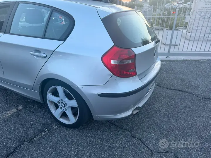 BMW 1 Series 2009 photo 4