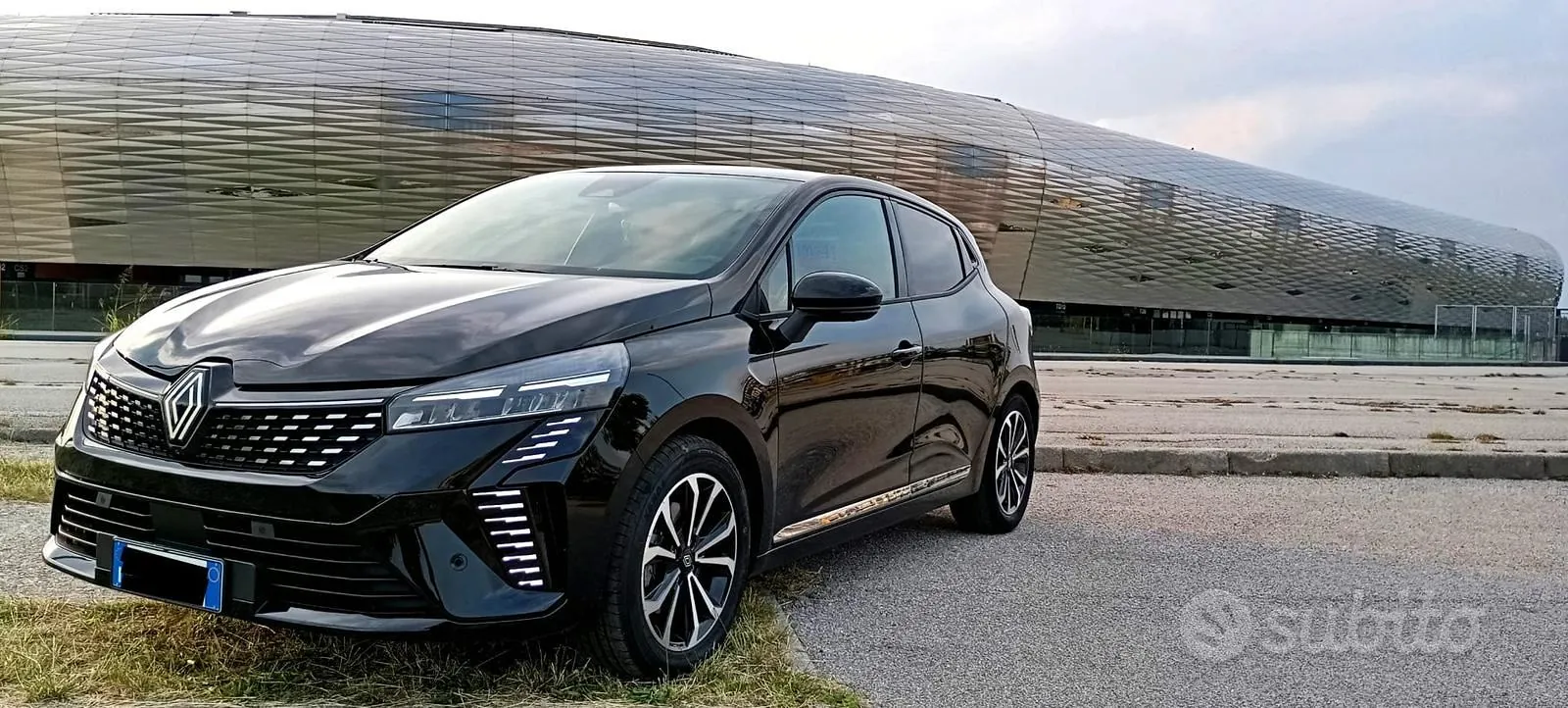 Renault Clio 2024 photo 3