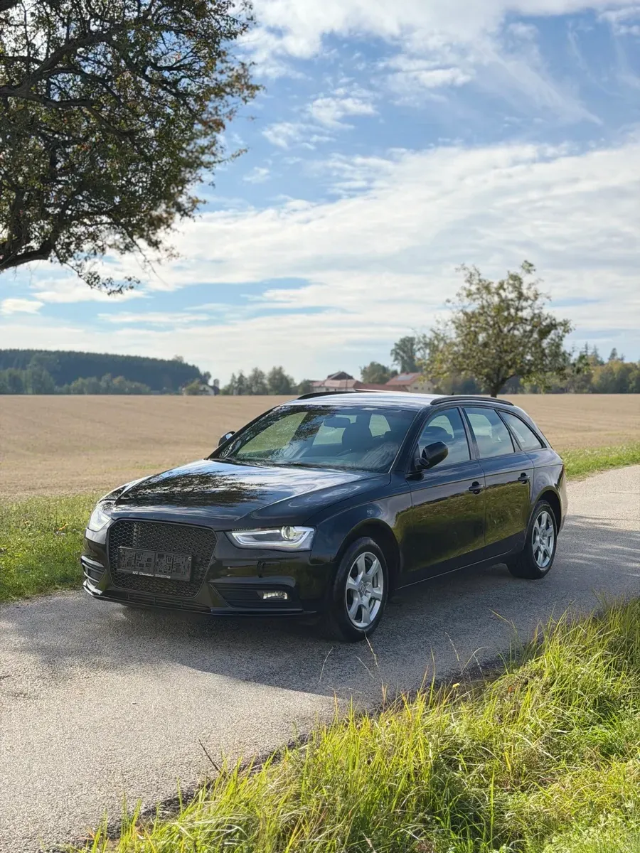 Audi A4 2013 photo 3