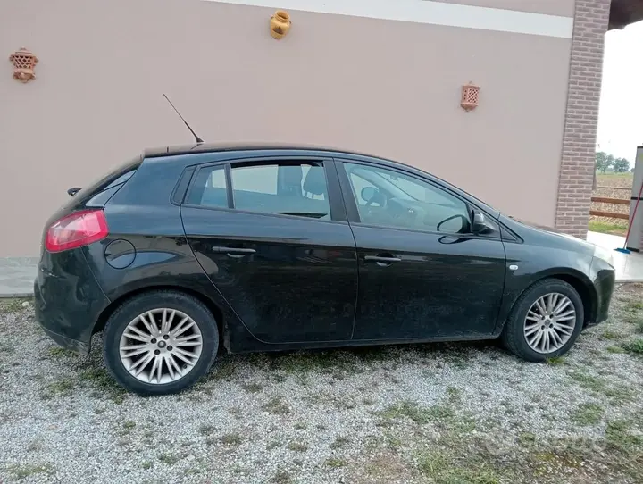 Fiat Bravo 2010 photo 2
