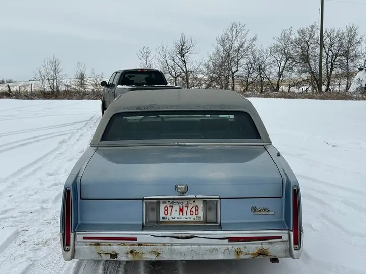 Cadillac Deville 1992 photo 5