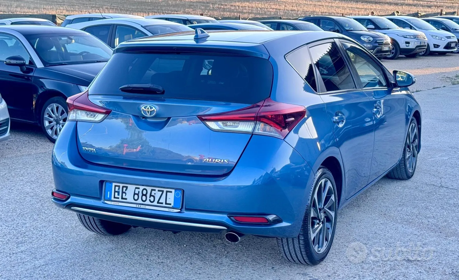 Toyota Auris 2015 photo 2