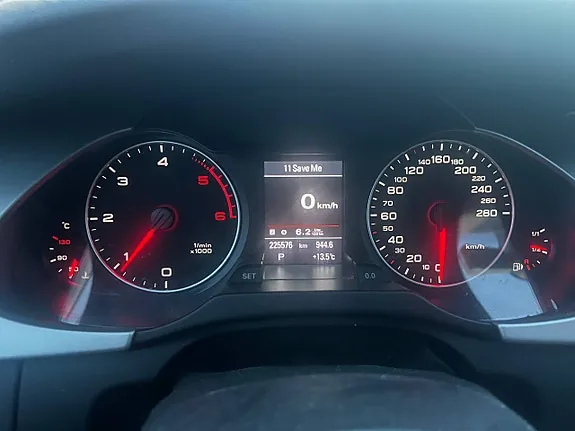 Audi A4 2012 photo 2