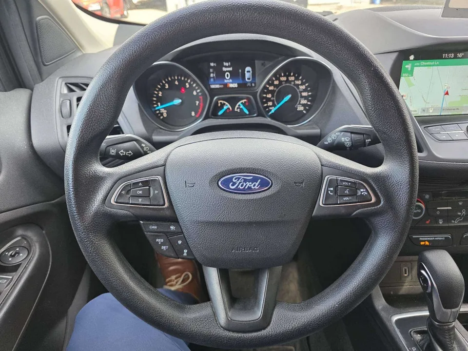 Ford Escape 2019 photo 2