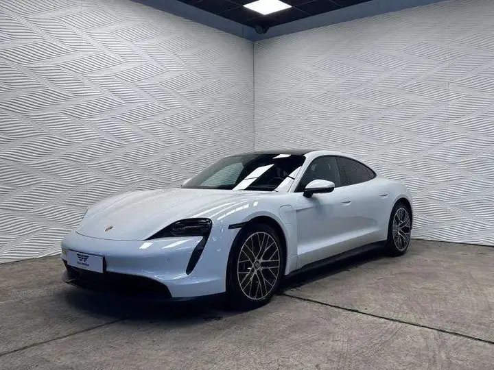 Porsche Taycan 2023 photo 3