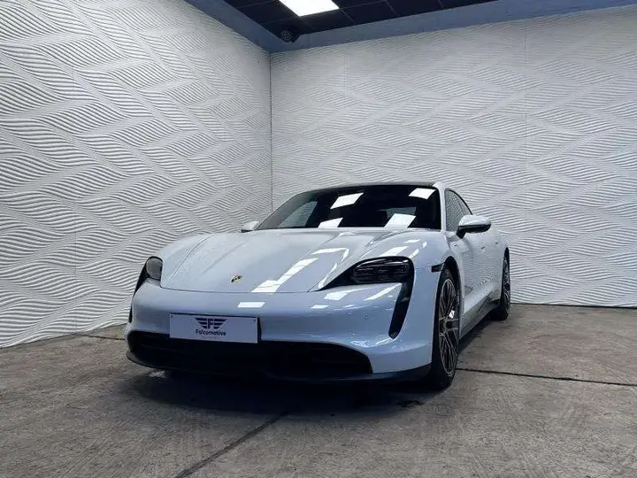 Porsche Taycan 2023 photo 5