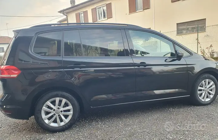 Volkswagen Touran 2018 photo 5