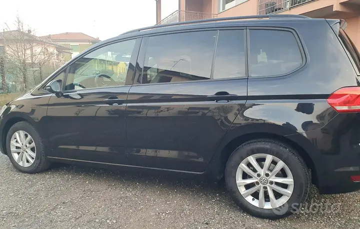 Volkswagen Touran 2018 photo 3