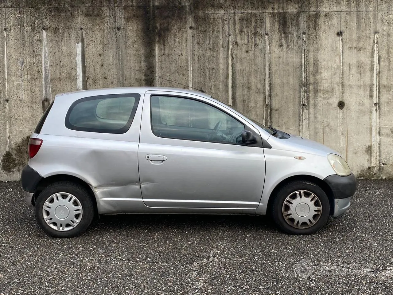 Toyota Yaris 2002 photo 5