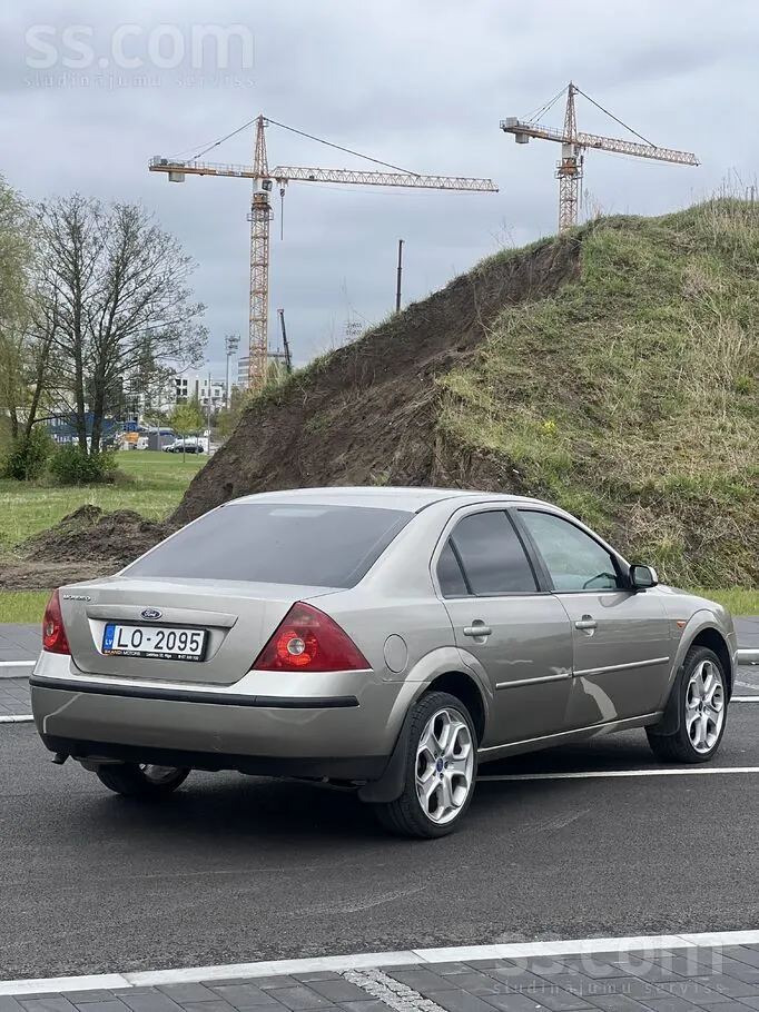 Ford Mondeo 2003 photo 4
