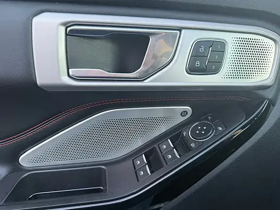 Ford Explorer 2022 photo 5