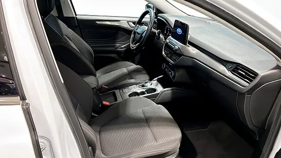 Ford Focus 2020 photo 3