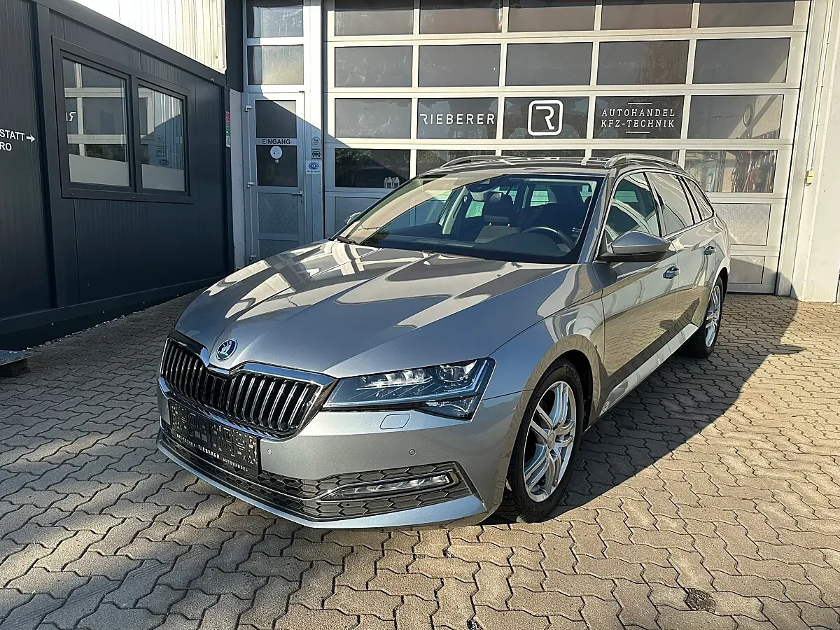 Skoda Superb 2021 photo 2