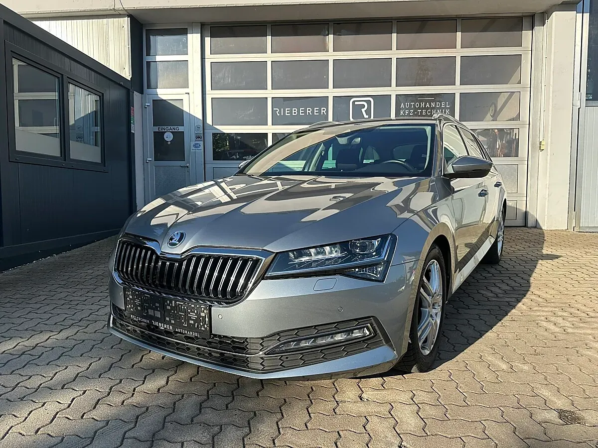 Skoda Superb 2021 photo 3