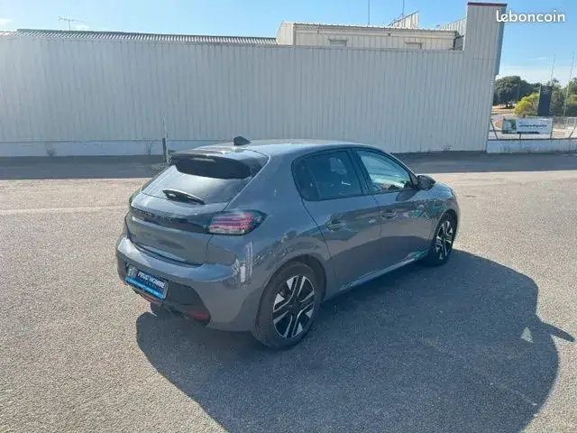 Peugeot 208 2025 photo 4