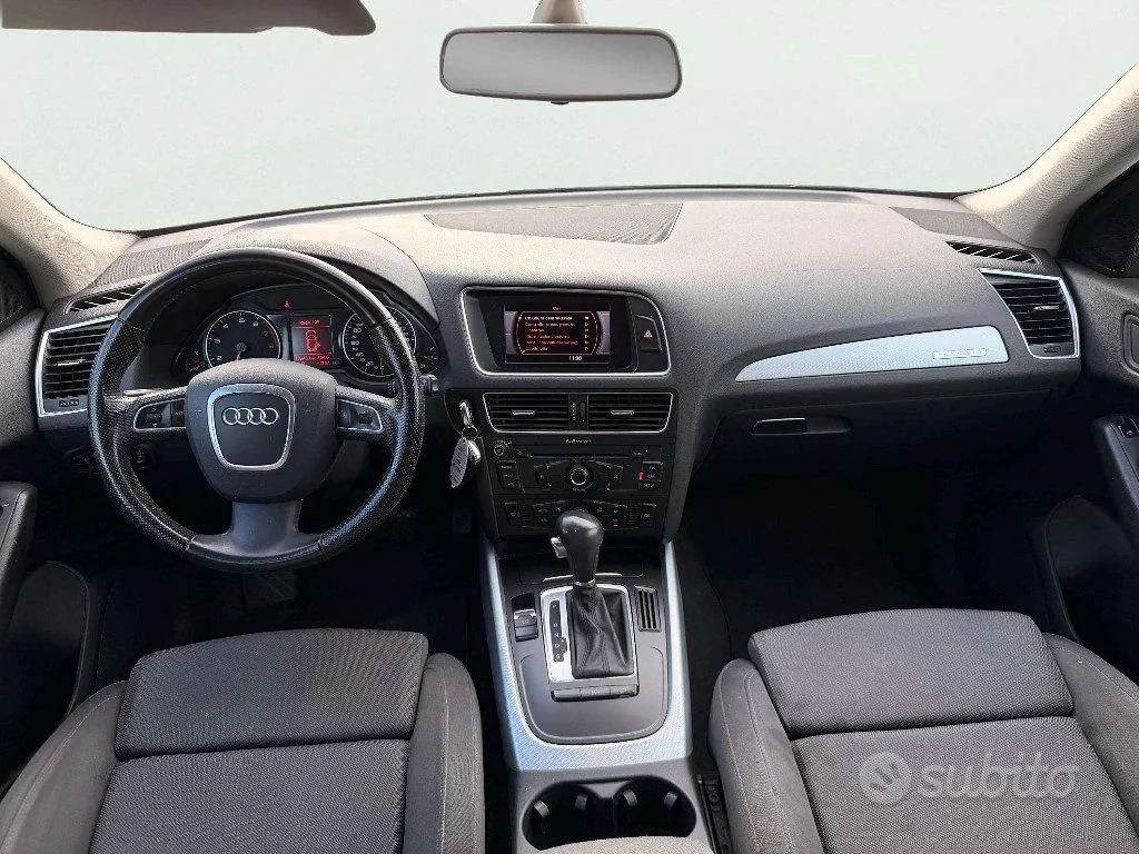 Audi Q5 2010 photo 4