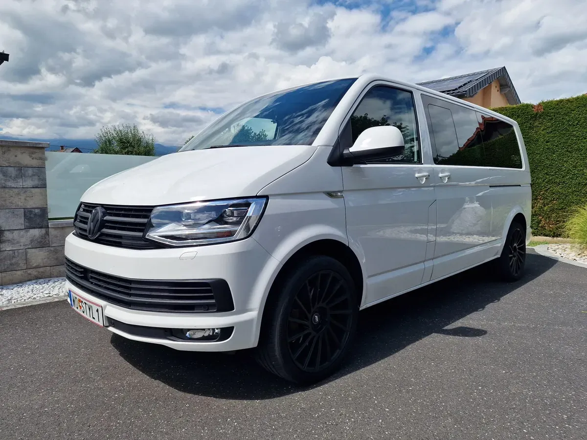 Volkswagen Multivan 2016 photo 2