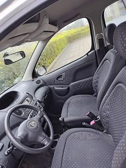 Toyota Yaris Verso 2005 photo 4