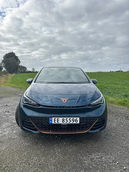 Cupra Born 2022 photo 2