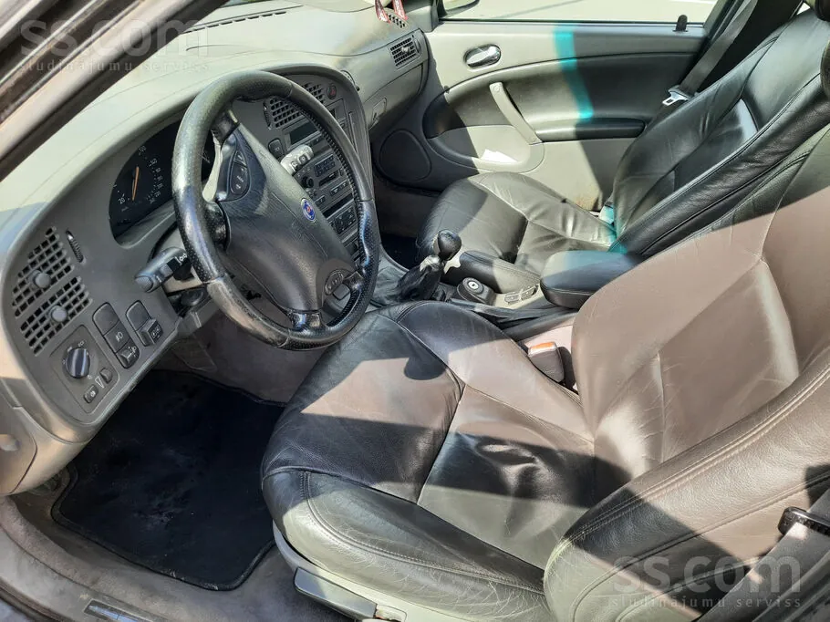 Saab 9-5 2000 photo 4