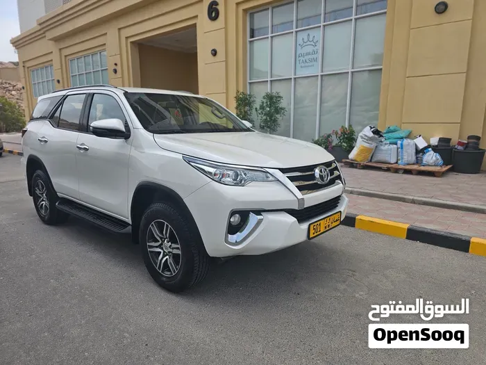 Toyota Fortuner 2020 photo 3
