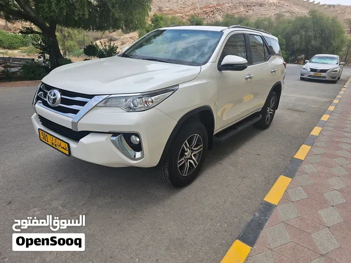 Toyota Fortuner 2020 photo 2
